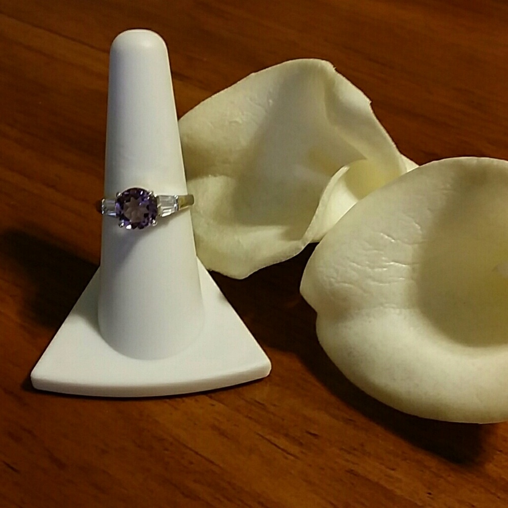 1.80 Carat VVS1 Round Geniune Sri Lanka Amethyst